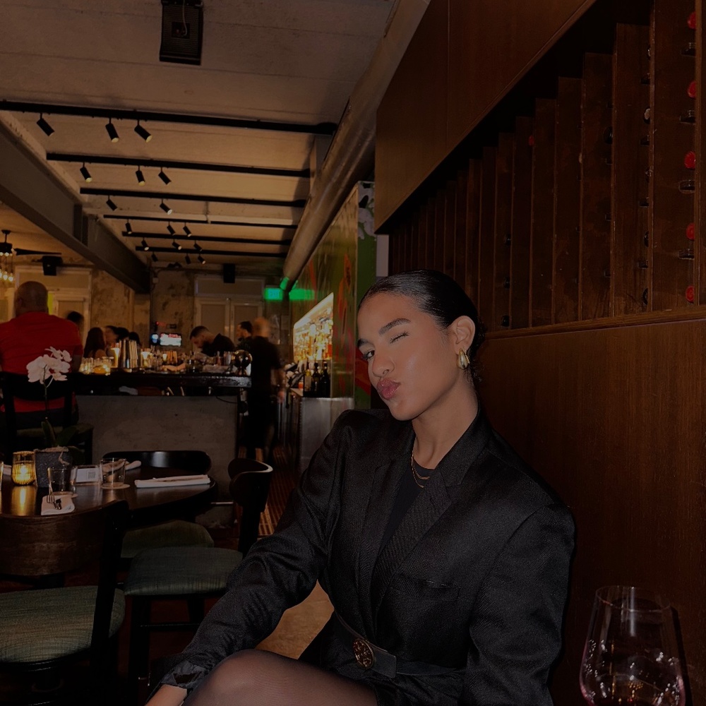 Meet your Posher, Favianna